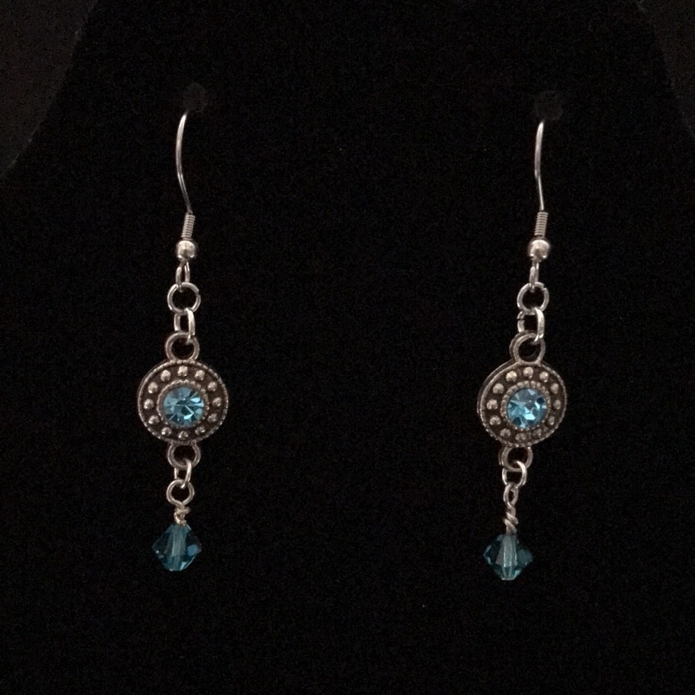 HANDCRAFTED EARRINGS—FISHHOOK DANGLES—Turquoise Colored Glass/Antique Silvertone - Picture 4 of 12